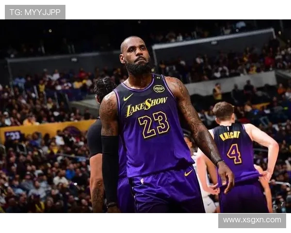 湖人新主豪掷千金，詹皇冲冠再添强援！(1)